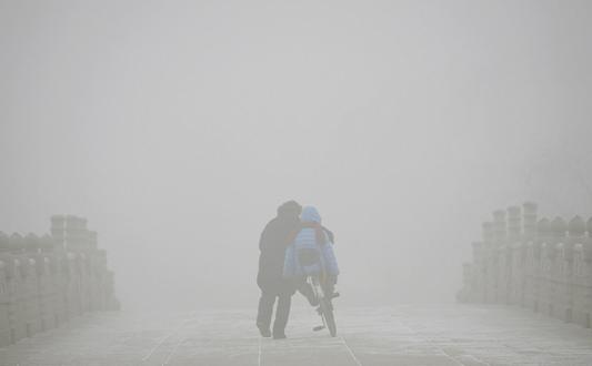 霧霾污染重度來襲，大氣監(jiān)測肩負重任